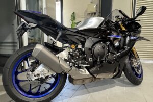 ヤマハ YZF-R1M　バイクコーテイング　アイキャッチ