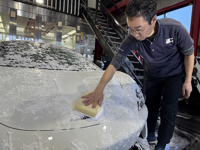 マクラーレン570S　さいたま市　洗車の様子