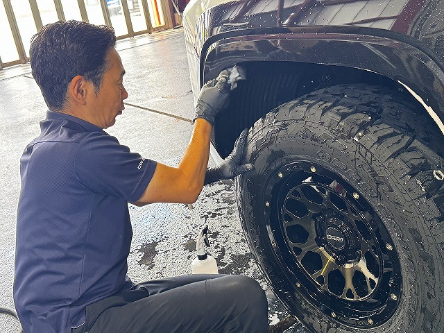 三菱トライトン　洗車