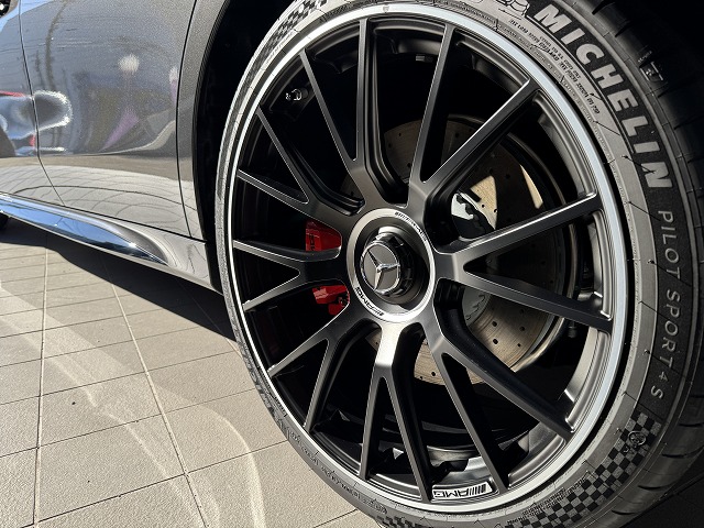 メルセデスベンツ E53AMG　横浜市　セラミックコーティング施工後　完成写真