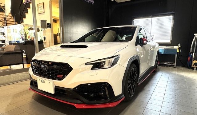 スバル・WRXにセラミックコーティングを施工