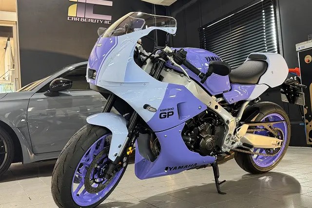 ヤマハ・XSR900にセラミックコーティングを施工