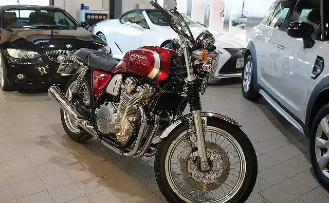 ホンダ・CB1100EXにセラミックコーティングを施工