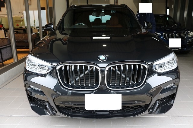 東京都より BMWX3にセラミックプロ9Hフルコースで新車以上の輝きを実現