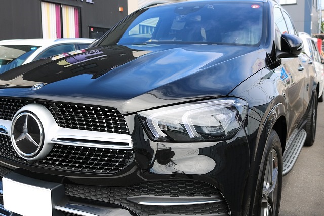 メルセデスベンツGLE450に丈夫で強いセラミック製ガラスコーティングを施工させて頂きました！東京都目黒区よりご来店ありがとうございました！