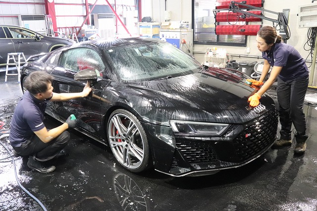 アウディR8にカーコーティング施工 埼玉県春日部市よりSystem X MaxG＋洗車