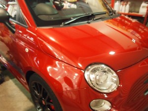 アバルト500に断熱フィルムフロントセットドアエッジガード＋ドアノブガード 施工完了