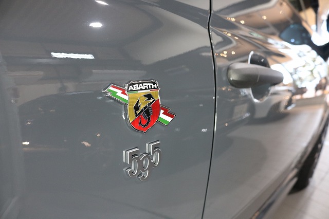 アバルト595ファインラボセラミック施工後3