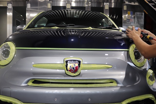 アバルト695RIVALE カーコーティング 下地処理