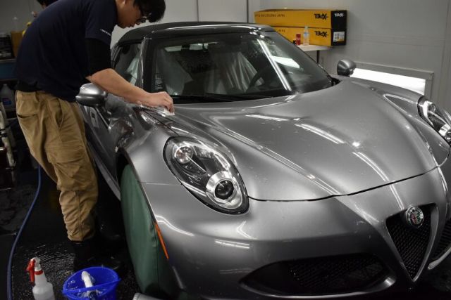 アルファロメオ PPF 施工中1