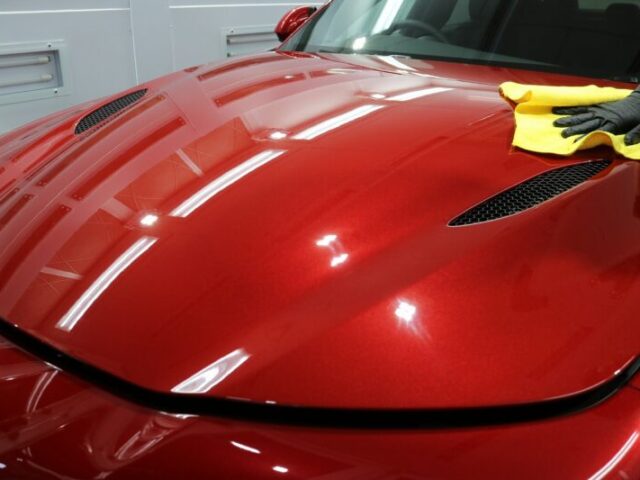 アルファロメオジュリア カーコーティング施工中