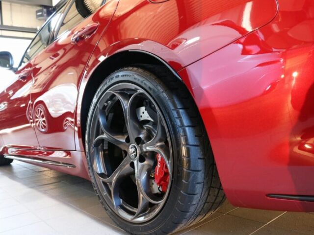 アルファロメオジュリア カーコーティング施工完了2