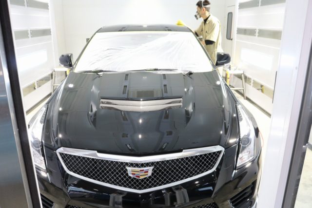キャデラックATS-V カーコーティング 施工中 - トータルカービューティIIC キャデラックATS-V カーコーティング 施工中