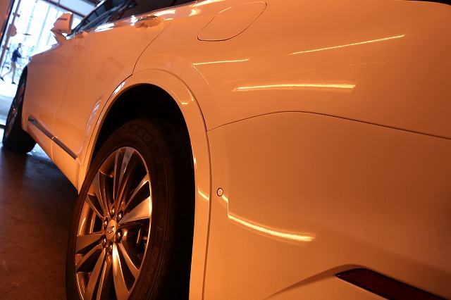 キャデラックXT6 セラミックプロ 施工 遠赤ブース5