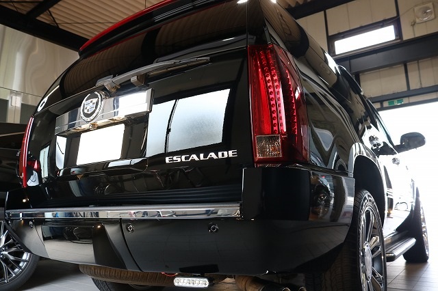 キャデラックエスカレード セラミックコーティング 施工完了2 - トータルカービューティIIC キャデラックエスカレード セラミックコーティング 施工完了2