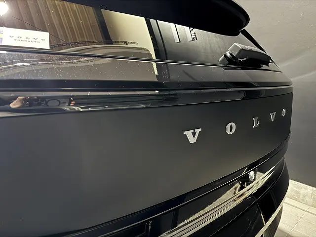 ボルボEX30 クロスカントリー セラミックコーティング施工後 完成写真 市川市2 - トータルカービューティIIC ボルボEX30 クロスカントリー セラミックコーティング施工後 完成写真 市川市2