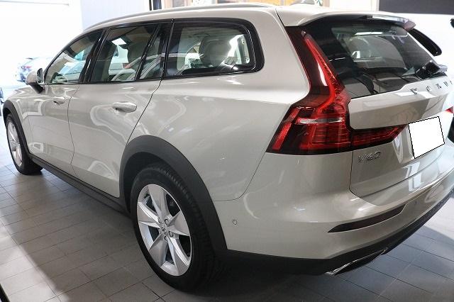 ボルボV60 クロスカントリー カーコーティング 施工完了1