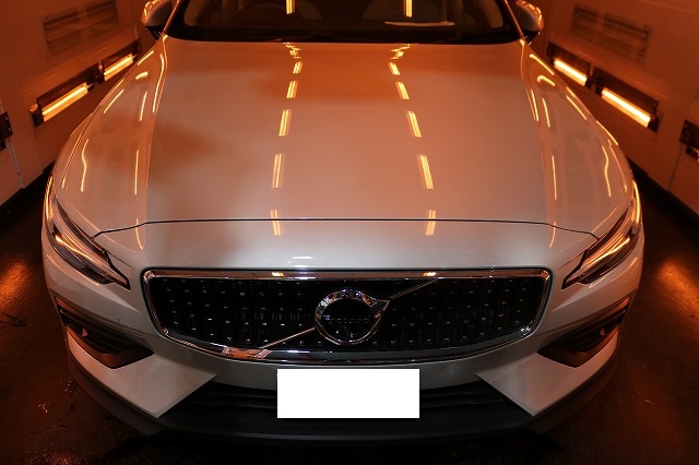 ボルボV60CC カーコーティング 遠赤ブース