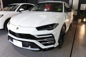 ランボルギーニ ウルス プロテクションフィルムフロントセット施工後