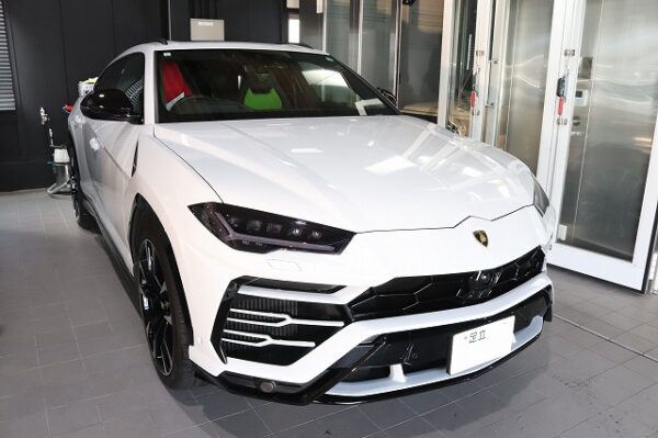 ランボルギーニ ウルス プロテクションフィルムフロントセット施工後3 - トータルカービューティIIC ランボルギーニ ウルス プロテクションフィルムフロントセット施工後3