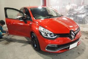 ルノー ルーテシアRS ドアエッジガード 施工