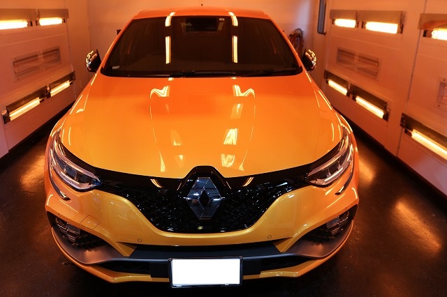 ルノーメガーヌ コーティング 遠赤ブース