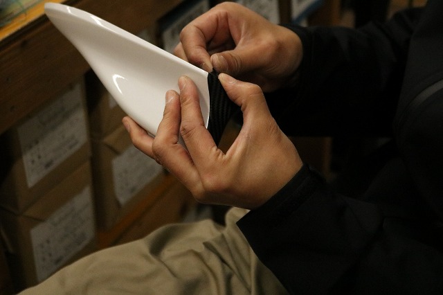 三菱アウトランダーのルーフにカーボンフィルム施工 3 - トータルカービューティIIC 三菱アウトランダーのルーフにカーボンフィルム施工 3