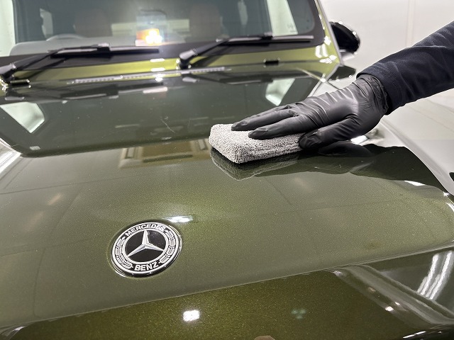 施工中 2 - トータルカービューティIIC メルセデスベンツ G450d 品川区 セラミックコーティング塗布中