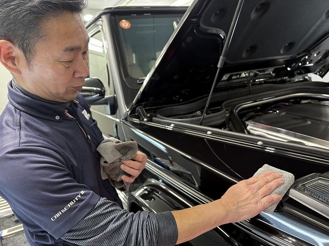 メルセデスベンツ G450ｄ　千葉市　セラミックコーティング塗布の様子