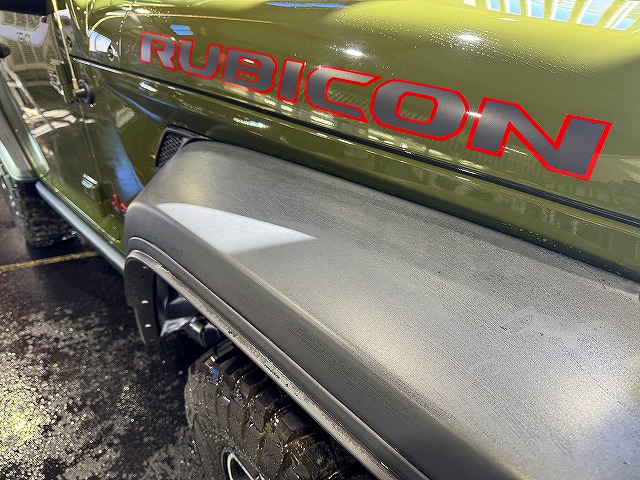 プラスチックパーツの白ボケ