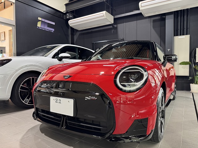 MINI ジョンクーパーワークスEにカーコーティング施工。東京都台東区よりお越しのお車に【SystemX Pro】