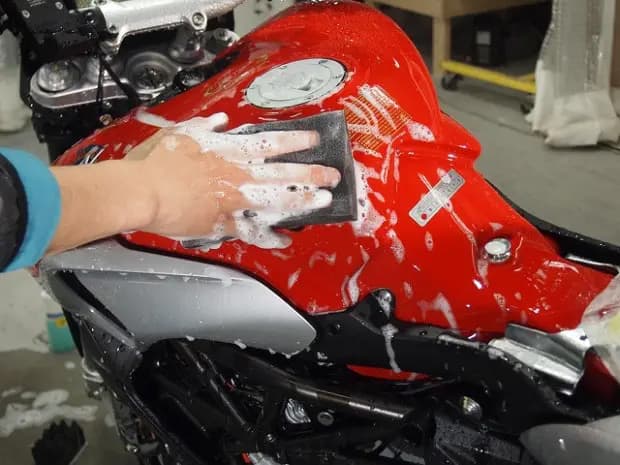 バイクインディアンにCR-1バイクコーティング