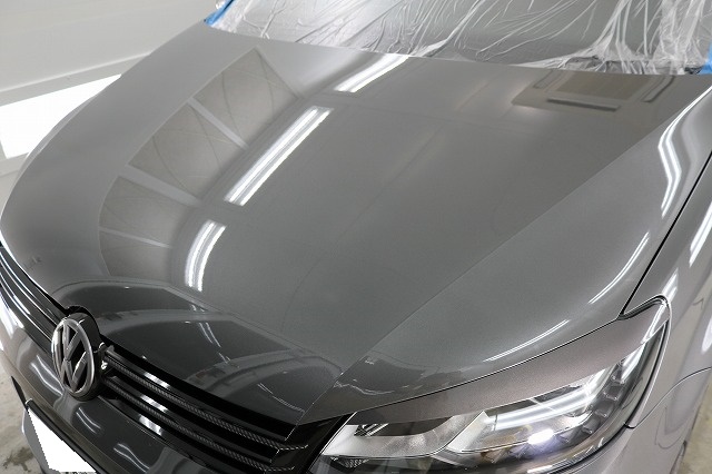 東京都大田区からお越しのVWトゥーランに親水タイプのカーコーティング『セラミックシールド』1層コートをプレミアムフルコースで施工させていただきました。