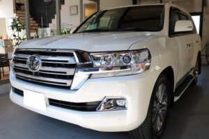 東京都より トヨタランドクルーザー200にカーコーティング施工♪