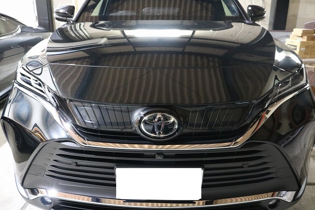 東京都よりご来店の新車トヨタハリアーにカーコーティング施工です♪