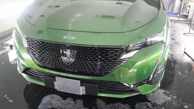 Peugeot308GTにプロテクションフィルム施工　フロント部分