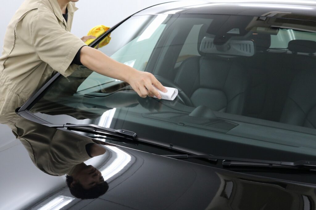 ポルシェマカンに次世代コーティング・ファインラボヒールライトを施工致しました。