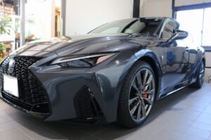 新車レクサスISに驚異の膜厚と耐久性！ファインラボヒールプラス施工 東京都より