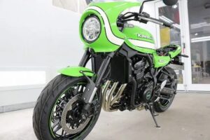 千葉県より来店 新車カワサキZ900RS セラミックプロ9H4層バイクコート