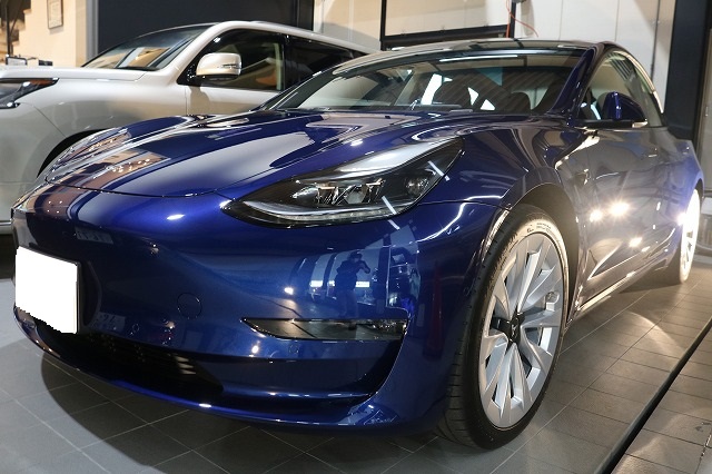テスラモデル3に断熱フィルムと自己修復可能なコーティング施工♪
