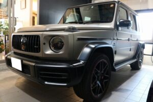 マットカラーのメルセデスベンツGクラスに強くて固い被膜のカーコーティング施工　東京都より