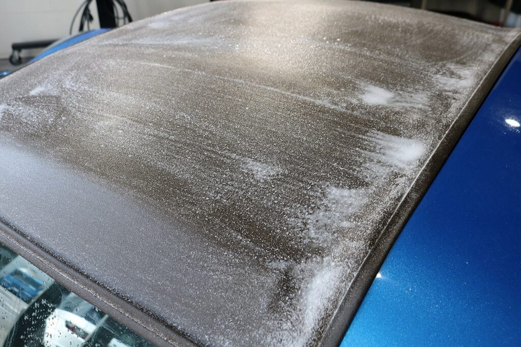 東京都北区からロータスエリーゼでお越しのH様、幌クリーニング・幌コーティング施工のご注文ありがとうございます。