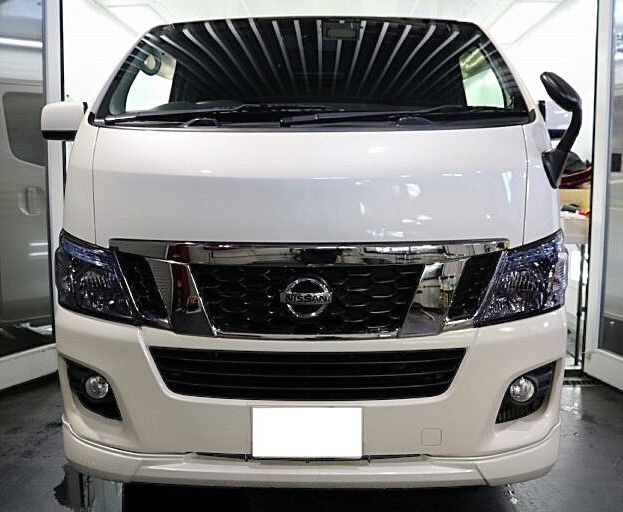 日産NV350キャラバン ヘッドライト・テールランプスモークフィルムで美しく保護♪東京都より