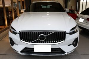 新車のボルボXC60にファインラボヒールライトを施工。東京都板橋区からお越しのS様より。
