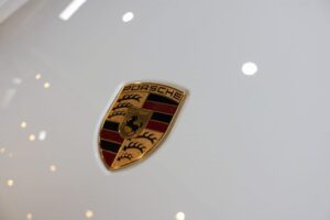 ポルシェ718ボクスターGTSにカーコーティング施工で新車以上の輝きに♪東京都より