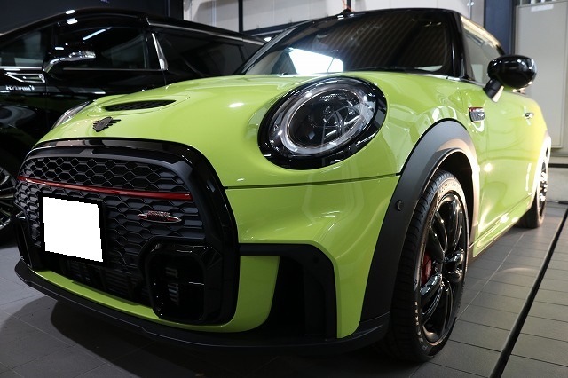 ミニクーパにセラミックコーティングで塗装を強力にガード！　東京都中野区より