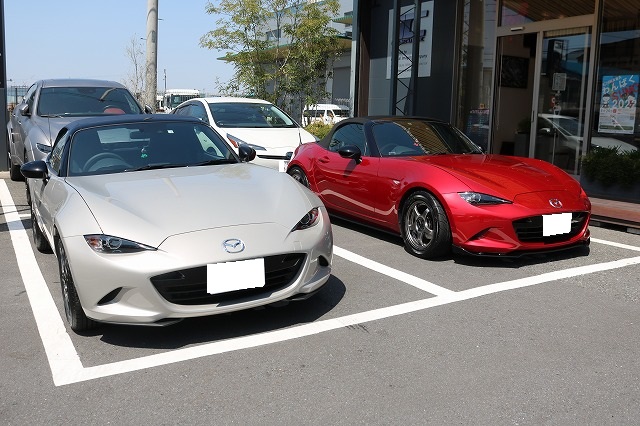 マツダロードスターに光沢と艶が魅力のカーコーティング施工です♪千葉県柏市より