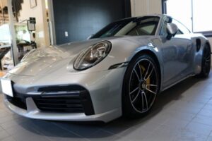 ポルシェ911ターボSに被膜が厚い艶々に輝くコーティング！
