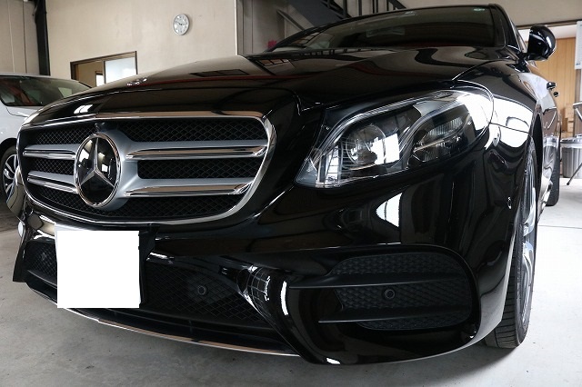 メルセデスベンツEクラスクォーツガラスコーティング施工です