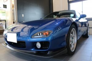 マツダRX-7コーティング小傷が入ったボディを鏡面研磨し新車の輝きが復活！東京都品川区よりご来店です。